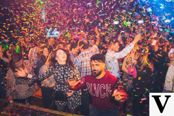 Exploring Coventry's Nightlife: Bars, Clubs, and Entertainment Hotspots
