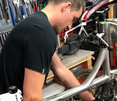 bicycle mechanics courses kingston upon thames Hold Tight Bicycle Shop