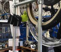 bicycle mechanics courses kingston upon thames Hold Tight Bicycle Shop