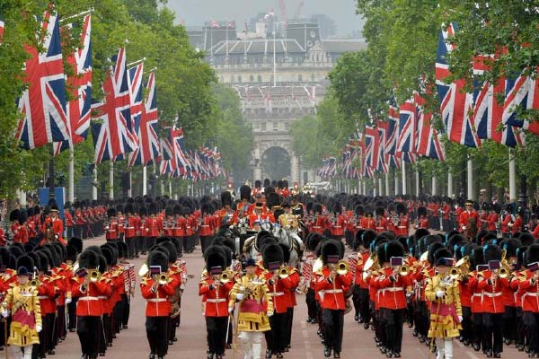 Trooping the Color: Queen Elisabeth II's birthday